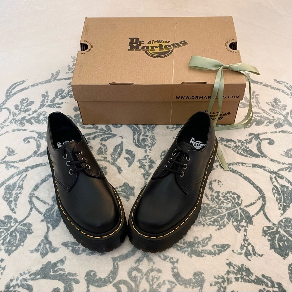Dr. Martens Black Platform